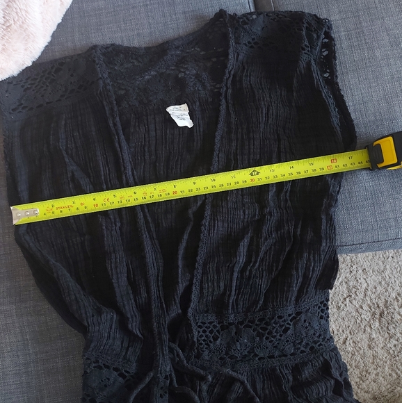 O'Neill | Lillian Black Embroidered Two Way Dress - Picture 6 of 9